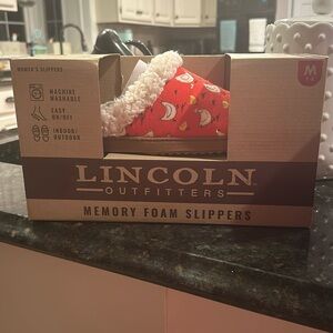 Women’s chicken slippers 7/8